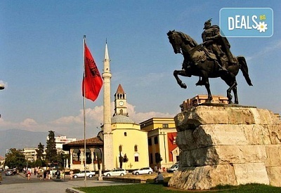 Есенна екскурзия в Дуръс, Круя, Тирана и Берат с транспорт