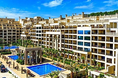 Хотел Аргищ Партез в Златни пясъци - All Inclusive на 150м от плажа