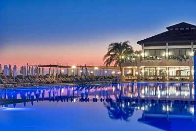 21.04 в хотел CLUB NENA 5*, Сиде, Турция! Автобусен транспорт + 7 нощувки на база All Inclusive на човек + басейни. Дете до 8.99г. БЕЗПЛАТНО!
