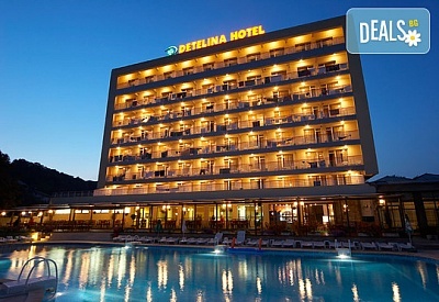 Хотел Детелина 3* в Златни пясъци с All inclusive и външен басейн