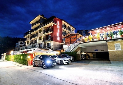 Хотел Енира във Велинград: Нощувка със закуска и вечеря, минерален басейн и релакс зона