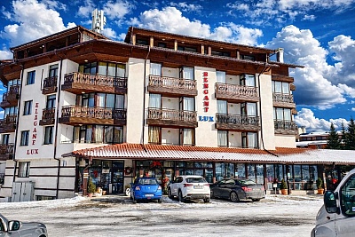 Изгодна почивка в хотел Елегант Лукс, Банско, с закуска и вечеря