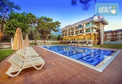 Късно лято в Grand Ring Hotel 5*, Кемер, Анталия! 7 нощувки на база All Inclusive, възможност за транспорт! Дете до 12 години безплатно!