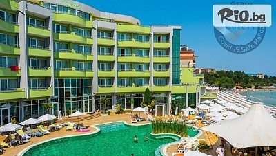 Късно лято в Несебър! Нощувка на база Ultra All Inclusive + басейни, шезлонг и чадър на басейна + Безплатно за дете до 12г, от МПМ Хотел Арсена 4*