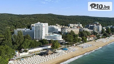 Късно лято в Златни пясъци! Нощувка на база All inclusive + чадър и шезлонг, от Хотел РИУ Астория