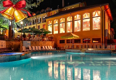 Коледа в хотел Балкан, Чифлик: Нощувки със закуски и вечеря, минерална вода