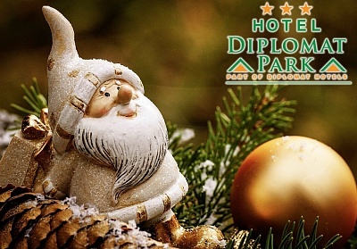  Коледа в хотел Дипломат Парк, Луковит! 2 или 3 нощувки със закуски, празнични вечери на Бъдни вечер и Коледа, анимационен предиобед с Дядо Коледа и СПА зона 
