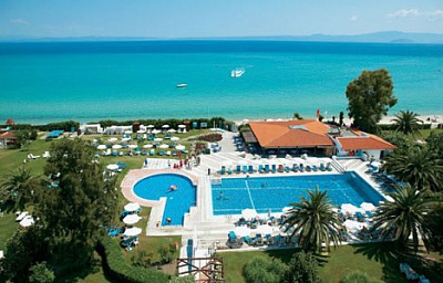 LAST MINUTE - Нощувка, закуска и вечеря в хотел Grecotel Pella Beach Hotel , Халкидики, Гърция