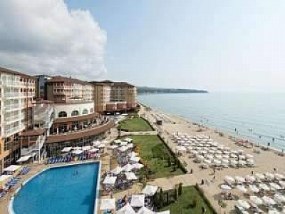 Last minute в Обзор с Аквапарк, плаж и All Inclusive до 15.07 от Сол Луна Бей Ризорт