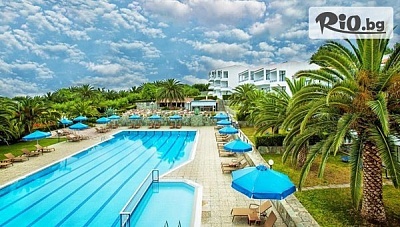 LAST MINUTE за Почивка в Халкидики, Гърция! 5 нощувки със закуски и вечери в Xenios Port Marina 3* + безплатни шезлонги и чадъри на плажа, от Ambotis Holidays