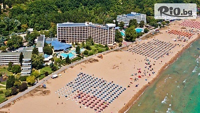 LAST MINUTE почивка на първа линия от 2 до 20 Юли в Албена! Ultra All Inclusive нощувка + басейни с минерална вода, 2 шезлонга и чадър на плажа, от Хотел Калиакра Бийч 4*