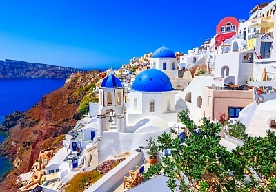 LAST MINUTE! Почивка на 50м. от плажа в Санторини! Самолетен билет от Варна + 4 нощувки на човек