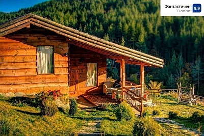 Лещен: Нощувка в къща с отопляем басейн в Родопите