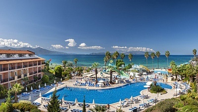 Лукс почивка в Кушадасъ! 7 All Inclusive нощувки + басейн, шезлонг и чадър в Ephesia Holiday Beach Club 5* + безплатно за дете до 12.99 г., от Глобус Холидейс