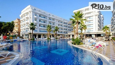 Луксозен отдих на първа линия в Дуръс, Албания - Grand Blue Fafa Resort 5*