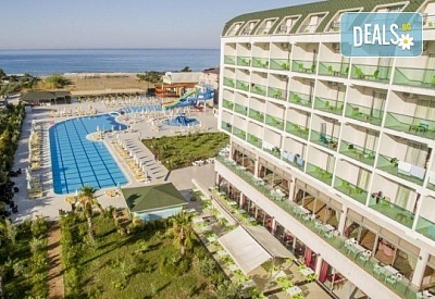 Луксозна морска ваканция: Hedef Beach Resort & Spa 5*, Алания
