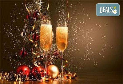 Луксозна Нова година в Истанбул! 3 нощувки, закуски, празнична вечеря, вътрешен басейн и СПА център от Елегант травел