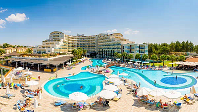 Луксозна почивка в Кушадасъ 2026: Sealight Resort Hotel 5*