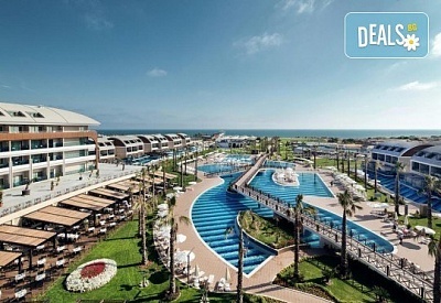 Луксозна Ultra All Inclusive почивка в TUI Magic Life Jacaranda 5*, Сиде! 7 нощувки, безплатни чадъри, шезлонги, собствен плаж, детски клуб и транспорт от Belprego Travel