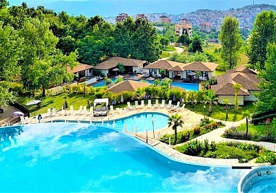 Луксозни СПА вили Медите 5* с включени закуски и вечери в Сандански