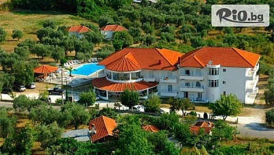 Лятна почивка до Golden Beach на о-в Тасос! 5 или 7 нощувки със закуски + басейн, чадър и шезлонг в Hotel Achillion, от Солвекс