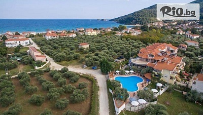 Лятна почивка на 100 м. от Golden beach на о-в Тасос! 5 или 7 нощувки с гледка море, със закуски и вечери + басейн, чадър и шезлонг в Ocean Beach 4*, от Солвекс