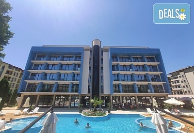 Лятна почивка в Хотел Пауталия 3*, Слънчев Бряг! Нощувка на база All Inclusive, външен басейн с джакузи, детски басейн, шезлонг и чадър, безплатно за дете до 5.99 г.