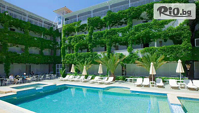 Лятна почивка в Olympic Kosma Hotel на Халкидики, само на 150 метра от плажа