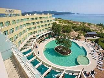 Лятна почивка до Северния плаж в Приморско, 7 дни All Inclusive до 09.07 в супер хотел Хотел Жерави 2