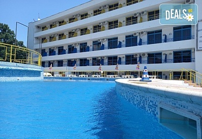 Лятна ваканция в хотел Карнивал, Златни пясъци - all inclusive light