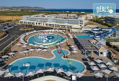 Лято в Гърция, хотел Blue Lagoon Queen 5*! 5 нощувки на човек на база All inclusive, аквапарк, басейни, безплатно за дете до 11.99 г., от СНС Травел