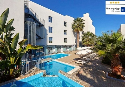 Остров Крит със самолетен билет от София и 7 нощувки в Pollis Hotel 4*