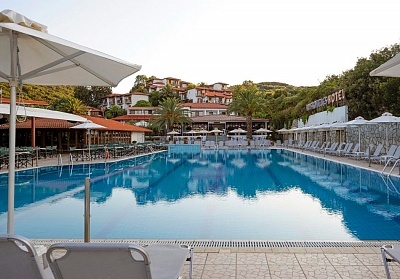  Лято 2023 в Урануполи! 4+ нощувки на човек на база All Inclusive + басейн, чадър и шезлонг на плажа в хотел Aristoteles Holiday Resort &amp; Spa****, Гърция 