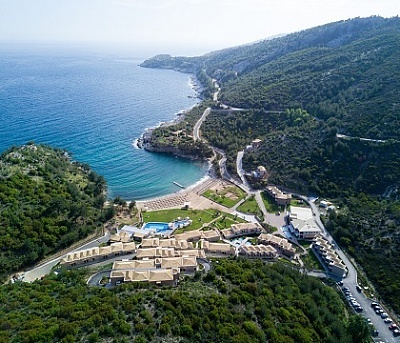  24-ти май на брега на морето в Thassos Grand Resort***** Нощувка в двойна стая със закуска + отопляем басейн! 