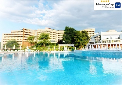 Майски празници в Хотел Хисар, Хисаря: Минерални басейни и СПА център