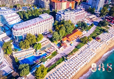  8-ми март на ПЪРВА ЛИНИЯ в Златни пясъци! 2 нощувки на човек на база All inclusive + DJ програма + отопляем басейн и релакс зона в хотел Елпида Бийч**** 