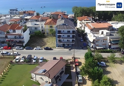 На метри от плажа: Нощувка със закуска в Marialena Hotel, Коринос, Гърция