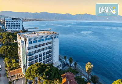 На море в Кушадасъ, хотел Scala Nuova Beach Hotel 4*! 10 дни, 7 нощувки на база All Inclusive, безплатно за дете до 6.99 г. и транспорт от Belprego Travel