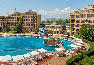 Почивка на първа линия в Ахелой за двама с All inclusive