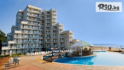 На море на първа линия в Албена! Нощувка на база All Inclusive + чадър и шезлонг на плажа, от Хотел Елица 3*