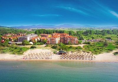 Море 2024 на първа линия до Созопол! Нощувка на човек на база All inclusive + басейн в Хасиенда Бийч