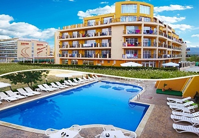 Морска ваканция 2025 в Приморско: All inclusive и басейн в хотел Ориос