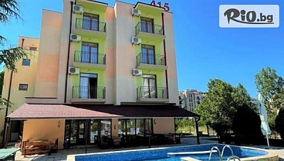 На море в Слънчев бряг през цялото лято! Нощувка със закуска, възможност за обяд и вечеря + басейн с шезлонг и чадър, от Хотел 415