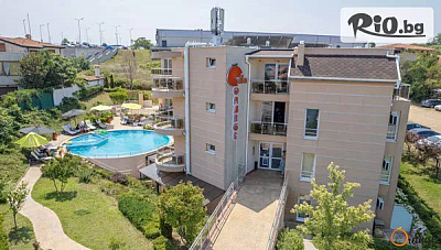 На море в Созопол във Villa Orange: Нощувки с възможност за закуски