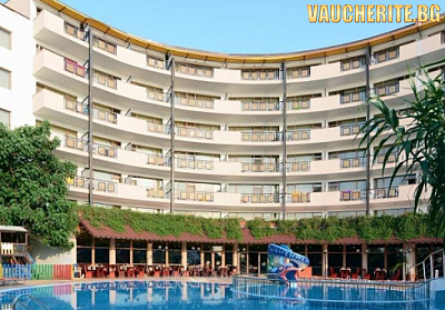 На море в Златни пясъци! Нощувка на база All inclusive + 1 чадър и 2 шезлонга на плажа, чадър и шезлонг около басейна, анимационни програми  от хотел ЛТИ Берлин Грийн Парк