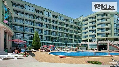 На море в Златни пясъци през ТОП сезон! Нощувка на база All Inclusive Light + басейн, чадър и шезлонг, от Хотел Палма 4* на 200 метра от брега