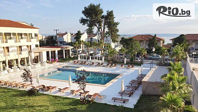 Насладете се на лятна ваканция на 80 метра от плажа в Hanioti Melathron 4*, Халкидики