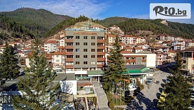 Незабравима Коледа в СПА Хотел Девин 4* със закуски и празнична вечеря