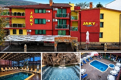 Незабравима почивка в Кранево с вътрешен и външен басейн и релакс зона