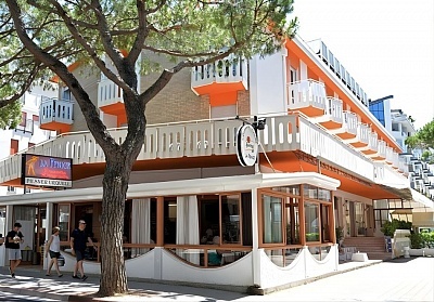 Незабравима почивка във Венеция, Италия с настаняване в хотел La Fenice